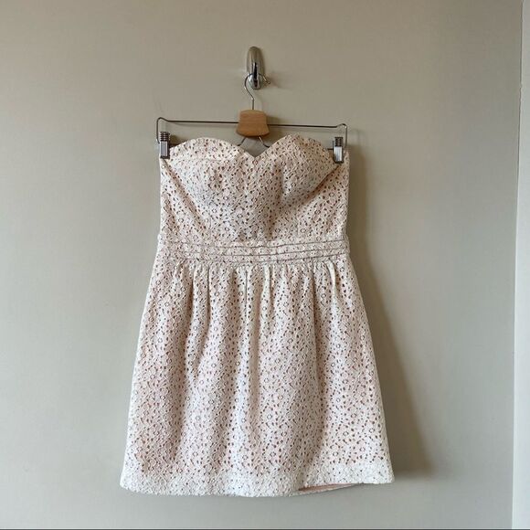 URBAN Outfitter-Lace Cocktail Sweet Heart Neckline Mini Dress (Size:8) - Picture 2 of 11